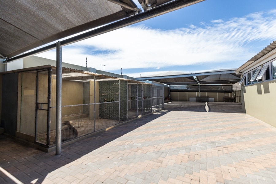 4 Bedroom Property for Sale in Bluewater Bay Eastern Cape
